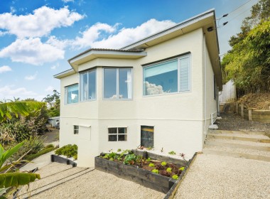 Victory Rd side view 2