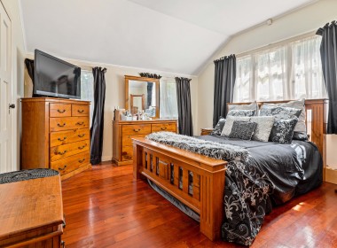 Less than 3MB 28a Derwent Terrace-1