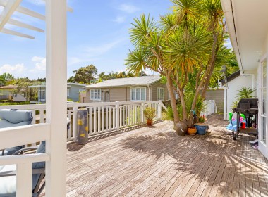 Less than 3MB 28a Derwent Terrace-14