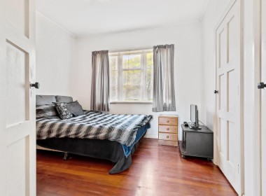 Less than 3MB 28a Derwent Terrace-3