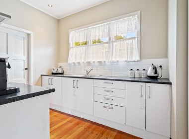 Less than 3MB 28a Derwent Terrace-4